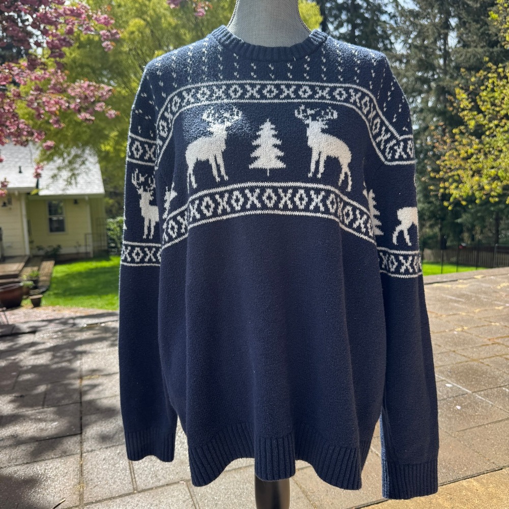 Old Navy Mens XL Navy Blue Reindeer Fair Isle Christmas Crewneck Sweater Cotton